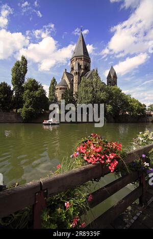 Der Tempel Neuf auf der Insel Petit Saulcy. Metz, Lothringen, Frankreich. Stockfoto