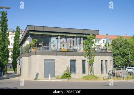 U-Bahnhof und Cafe, Bayerischer Platz, Schöneberg, Tempelhof-Schöneberg, Berlin, Deutschland *** Lokale Bildunterschrift *** , Berlin, Deutschland Stockfoto