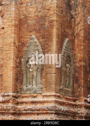 Lolei Tempel, Hindu-Tempel auf Roluos-Stätte, Provinz Siem Reap, Angkor's Temple Complex 1192 von der UNESCO zum Weltkulturerbe erklärt, erbaut 889 b Stockfoto