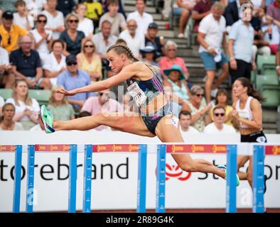 Andrea Rooth aus Norwegen nimmt an den nationalen 100m-Hürden der Frauen bei den Oslo Bislett Games Teil, Wanda Diamond League, Bislett Stadium, Oslo Norwegen Stockfoto