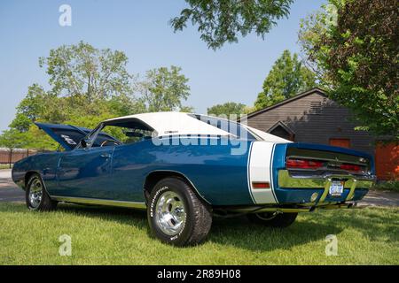 DEARBORN, MI/USA - 17. JUNI 2023: Ein 1970 Dodge Charger 500 Auto, die Henry Ford (THF) Motor Muster Car Show, in der Nähe von Detroit, Michigan. Stockfoto