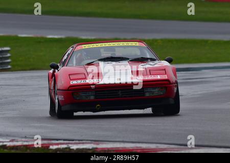 Myles Poulton, Ferrari 328 GTS, Superformance Ferrari Club Classic Series, aus dem Ferrari Club of Great Britian, ein 20-minütiges Rennen, mit Cars spl Stockfoto