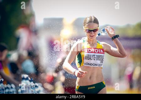 Brigita VIRBALYTĖ nimmt an der 20 km langen Rennstrecke der Leichtathletik-Weltmeisterschaft London 2017 Teil. Stockfoto