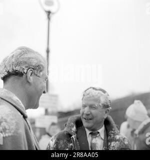 Aktuell 5-8-1960: Skifahren, Shows und Nachtclubs die Touristen dürfen keine Sekunde lang gelangweilt sein. Geilo begeistert mit Skifahren, Shows und Nachtclubs. Foto: Ivar Aaserud / Aktuell / NTB ***FOTO NICHT ABGEBILDET*** Stockfoto