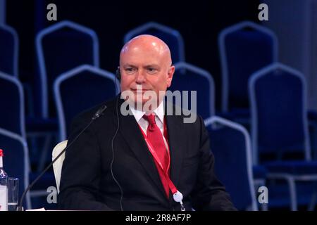 Sankt Petersburg, Russland. 16. Juni 2023. Michael Goddard, President der Netley Group, nimmt an einer Sitzung zum Thema „Moderne Mythologie“ Teil. Was ist der Wert einer Legende?'' Im Rahmen der St. Petersburg International Economic Forum 2023 (Kreditbild: © Maksim Konstantinov/SOPA Images via ZUMA Press Wire) NUR REDAKTIONELLE VERWENDUNG! Nicht für den kommerziellen GEBRAUCH! Stockfoto