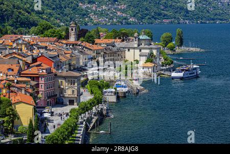 Die Seepromenade und und das Santuario della Santissima Pietà in Cannobio - Lago Maggiore, Verbania, Piemont, Italien Stockfoto