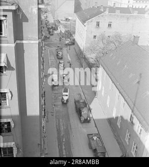 Aktuell 13-1950: Wann kommt der Zusammenbruch das charakteristischste am Verkehr in Zentral-Oslo ist, dass es dafür keinen Platz gibt. Es ist seit vielen Jahren schlimm und es wird noch schlimmer werden. Foto: Arne Kjus/Aktuell/NTB Stockfoto