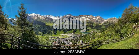 Idyllische Landschaft des Dorfes Engelberg bei Sonnenaufgang, Obwalden, Schweizer Alpen, Schweiz Stockfoto