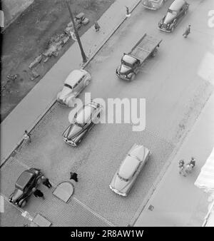 Aktuell 13-1950: Wann kommt der Zusammenbruch das charakteristischste am Verkehr in Zentral-Oslo ist, dass es dafür keinen Platz gibt. Es ist seit vielen Jahren schlimm und es wird noch schlimmer werden. Foto: Arne Kjus/Aktuell/NTB Stockfoto