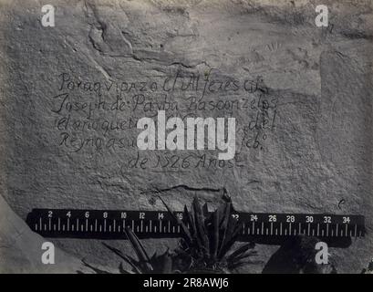 Historischer spanischer Rekord der Eroberung, South Side of Inscription, New Mexico, Nr. 3 (Wheeler Survey) 1873 von Timothy H. O'Sullivan, geboren in Irland 1840-gestorben New York City 1882 Stockfoto