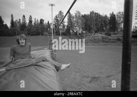 Strom 34 - 5 - 1974: Falkum macht LiveStud. Mit. Leif Roar Falkum verlangt einen Medaillenplatz während der Leichtathletik-EC in Rom. Foto: Ivar Aaserud / Aktuell / NTB ***FOTO NICHT ABGEBILDET*** Stockfoto