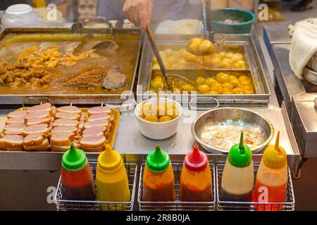 Frittierte Fast-Food-Küche in Hongkong Stockfoto