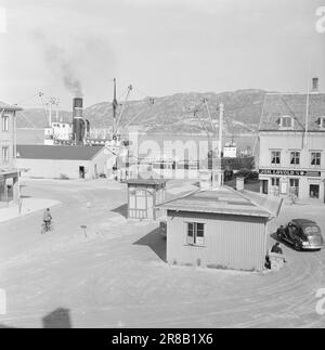 Derzeit 17-1950: Industrie in der WastelandBetween schneebedeckte Berge an der schwedischen Grenze, weit östlich von Bodø, liegt Sulitjelma. Die Menschen in dieser Bergstadt sind völlig abhängig vom Bergbau und den Minen. Die Kommunikation ist schlecht. Im Frühjahr und Herbst kann Sulitjelma vollständig von der Außenwelt isoliert werden. Die 3.000 Menschen, die dort leben, sind alle "de" und leben ihr eigenes Leben - fast wie ein Staat innerhalb eines Staates. Foto: Sverre A. Børretzen / Aktuell / NTB ***FOTO NICHT IMAGE PROCESSED*** Stockfoto