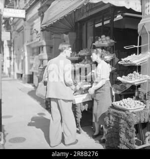 Actual 12-1951: Treffen mit LondonEditor per Bratland auf einer Reportage-Reise nach London, um über das "Festival of Britain" mit einer Darstellung des heutigen London zu berichten. Foto; per Bratland / Aktuell / NTB ***NB!!! FOTO NICHT VERARBEITET*** Stockfoto