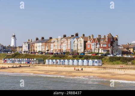 Southwold, Suffolk. UK. Juni 2023. Blick auf Southwold Beach am Meer vom Pier. Stockfoto