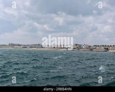 Lowestoft, Suffolk - 19. Juni 2023 : Blick auf die Stadt vom Pier. Stockfoto