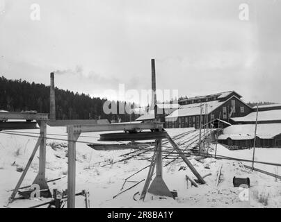 Aktuelle 3-1947: Wohnungsbau in Oslowie viele Menschen bekommen dieses Jahr ein Haus? Material, Arbeit und Geld sind erforderlich, um Häuser zu bauen. Die Situation ist, dass es an einer Reihe wichtiger Materialien mangelt. Dies war in erster Linie der Grund dafür, dass nur 65 Prozent des Set-Building-Programms im letzten Jahr erfüllt werden konnten. Außerdem besteht in den meisten Baugewerben ein erheblicher Mangel an qualifizierten Arbeitskräften. Foto: Th. Skotaam/Aktuell/NTB ***FOTO NICHT VERARBEITET*** Stockfoto