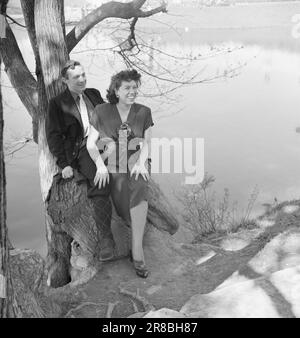 Tatsächlich 11-1948: Das Lied und der Sprung bilden eine gemeinsame Residenz. Die Opernsängerin Anne Brown heiratet den Skijumper Thorleif Schjelderup.Foto: Sverre A. Børretzen / Aktuell / NTB ***FOTO NICHT ABGEBILDET*** Stockfoto