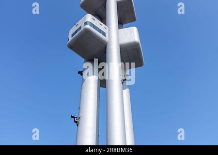 Der berühmte tschechische Künstler David Cerny, Skulpturen krabbelnder Babys, ein Symbol der kommunistischen Ära, die das Erwachsenenalter nicht erreichen können. Stockfoto