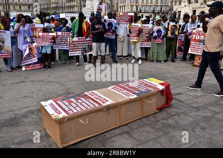 Marseille, Frankreich. 18. Juni 2023. Demonstranten halten während der Demonstration Plakate. (Foto: Gerard Bottino/SOPA Images/Sipa USA) Guthaben: SIPA USA/Alamy Live News Stockfoto