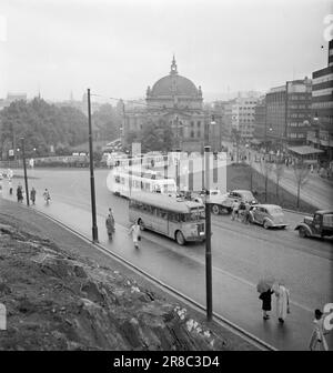 Aktuell 13-1950: Wann kommt der Zusammenbruch das charakteristischste am Verkehr in Zentral-Oslo ist, dass es dafür keinen Platz gibt. Es ist seit vielen Jahren schlimm und es wird noch schlimmer werden. Foto: Arne Kjus/Aktuell/NTB Stockfoto