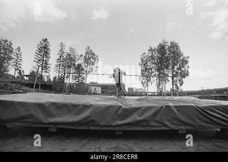 Strom 34 - 5 - 1974: Falkum macht LiveStud. Mit. Leif Roar Falkum verlangt einen Medaillenplatz während der Leichtathletik-EC in Rom. Foto: Ivar Aaserud / Aktuell / NTB ***FOTO NICHT ABGEBILDET*** Stockfoto