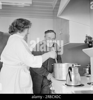 Derzeit 18.-7.-1960: Strømbu-Kara sechs alte Junggesellen betreiben eine Pension in Sollia und machen es so gemütlich für die Gäste, dass sie zwanzig Jahre in Folge wiederkommen. Foto: Aage Storløkken / Aktuell / NTB ***FOTO NICHT VERARBEITET*** Stockfoto