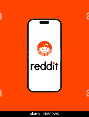 Kiew, Ukraine - 13. Juni 2023: Reddit-Logo auf dem Display des Smartphones iPhone 14 mit orangefarbenem Hintergrund. Reddit ist ein amerikanisches Nachrichtenbündel, CO Stock Vektor