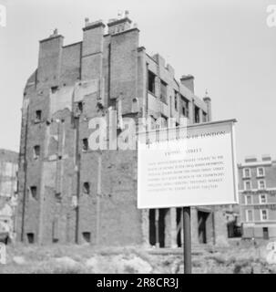 Actual 12-1951: Treffen mit LondonEditor per Bratland auf einer Reportage-Reise nach London, um über das "Festival of Britain" mit einer Darstellung des heutigen London zu berichten. Foto; per Bratland / Aktuell / NTB ***NB!!! FOTO NICHT VERARBEITET*** Stockfoto