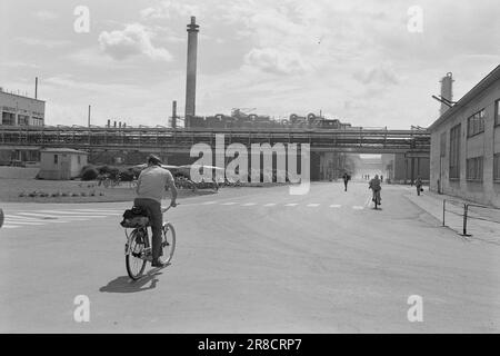 Aktuell 29 - 7 - 1974: Aus diesem Grund streiken Arbeiter von Hydro stands4.500 bei Norsk Hydro. Es könnte ein ziemlich langer Streik werden. Foto: Sverre A. Børretzen / Aktuell / NTB ***FOTO NICHT IMAGE PROCESSED*** Stockfoto