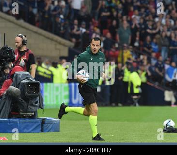 Hampden Park. Glasgow.Scotland, Großbritannien. 20. Juni 2023. Europäische Qualifikation. Schottland gegen Georgien. Schiedsrichter Istvan Vad Credit: eric mccowat/Alamy Live News Stockfoto