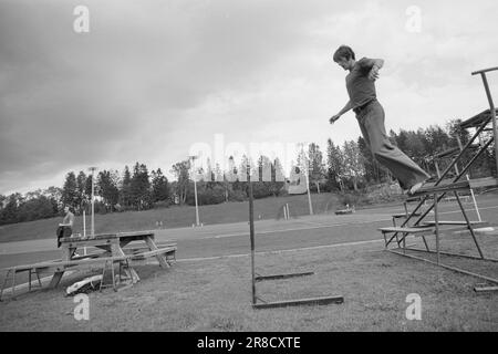 Strom 34 - 5 - 1974: Falkum macht LiveStud. Mit. Leif Roar Falkum verlangt einen Medaillenplatz während der Leichtathletik-EC in Rom. Foto: Ivar Aaserud / Aktuell / NTB ***FOTO NICHT ABGEBILDET*** Stockfoto