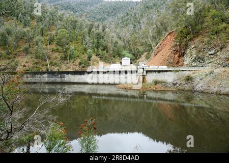 Das Wanderrennen vom unterirdischen Wasserkraftwerk Tumut 2 Stockfoto