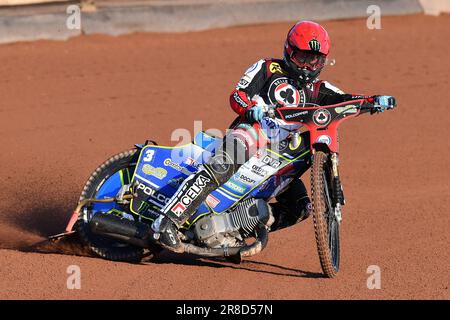 Manchester, Vereinigtes Königreich, 19. Juni 2023. Während des Spiels der Sportversicherer-Premiership zwischen Belle Vue Aces und Peterborough Panthers im National Speedway Stadium, Manchester, am Montag, den 19. Juni 2023. (Foto: Media Image | MI News)Jaimon Lidsey von Belle Vue „ATPI“ Aces während des Sports Insurure Premiership-Spiels zwischen Belle Vue Aces und Peterborough Panthers im National Speedway Stadium, Manchester, am Montag, den 19. Juni 2023. (Foto: Media Image | MI News) Kredit: MI News & Sport /Alamy Live News Stockfoto