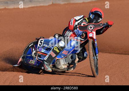 Manchester, Vereinigtes Königreich, 19. Juni 2023. Während des Spiels der Sportversicherer-Premiership zwischen Belle Vue Aces und Peterborough Panthers im National Speedway Stadium, Manchester, am Montag, den 19. Juni 2023. (Foto: Media Image | MI News)Brady Kurtz (Kapitän) von Belle Vue „ATPI“ Aces während des Sports Insurure Premiership-Spiels zwischen Belle Vue Aces und Peterborough Panthers im National Speedway Stadium, Manchester, am Montag, den 19. Juni 2023. (Foto: Media Image | MI News) Kredit: MI News & Sport /Alamy Live News Stockfoto