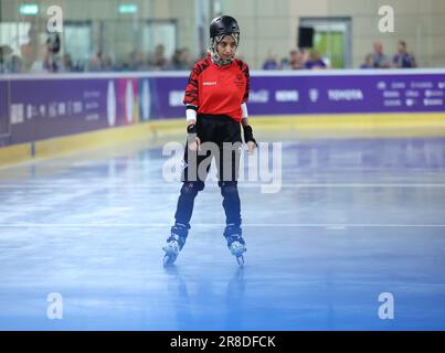 Berlin, Deutschland. 20. Juni 2023. Rollschuhsportler treten auf der Eislaufbahn im Olympischen Park an, während der Special Olympics World Games Berlin 2023, dem weltweit größten inklusiven Sportevent, bei dem Tausende von Sportlern mit geistigen Behinderungen vom 17. Bis 25. Juni 2023 in 26 Sportarten gegeneinander antreten. Kredit: Isabel Infantes/Empics/Alamy Live News Stockfoto