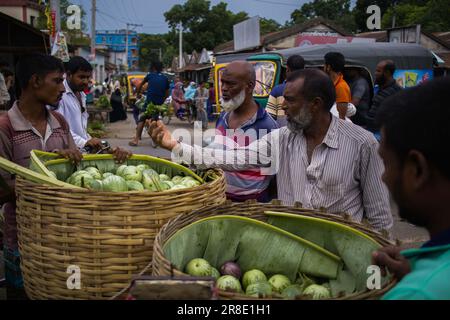 Gemüsegroßhandelsmarkt in Churamonkati, Jashore, Bangladesch Stockfoto