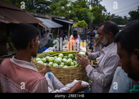 Gemüsegroßhandelsmarkt in Churamonkati, Jashore, Bangladesch Stockfoto