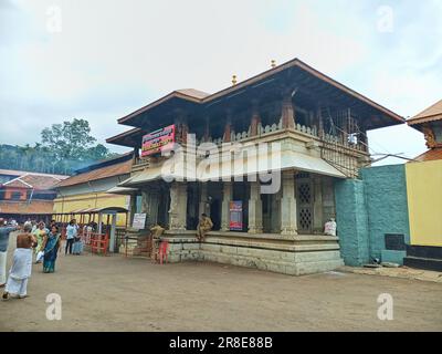 Kollur Mookambika Tempel, Mookambika, Karnataka, südindien, Chandika homam, Mookambika Tempel Streitwagen, hindu Tempel, indischer Tempel, sri Mooksmbiks Tempel Stockfoto