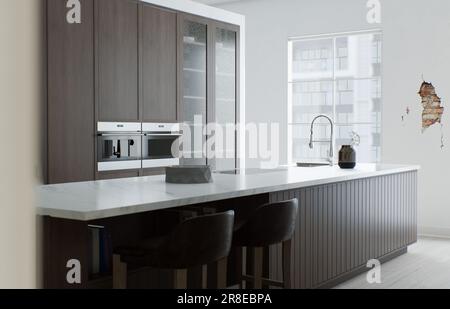 Minimalismus in der Küche. Holzküche mit großer langer Insel und Barhockern. Stockfoto