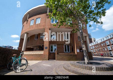 Harry Law Hall, University of Portsmouth Halls of Residence Building, Hampshire, England, Großbritannien Stockfoto