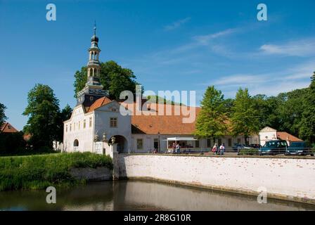 Grabenlöffel Schloss Norderburg, Dornum, Ost Friesland, Niedersachsen, Deutschland Stockfoto