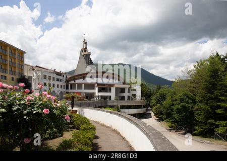 Das Heiligtum von San Gerardo Maiella, wunderschöne Kirche in Salerno, Kampanien, Salerno, Italien Stockfoto