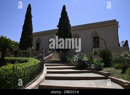 Malerischer Blick auf Villa Aurea und Gärten ein historisches Wahrzeichen im Tal der Tempel Archäologischer Park in Agrigento Sizilien, Italien. Stockfoto