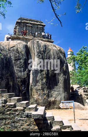 Olakkanatha Tempel altes Leuchthaus und Neues Leuchthaus in Mahabalipuram Mamallapuram, Tamil Nadu Tamilnadu, Südindien, Indien, Asien. UNESCO-Weltkulturerbe Stockfoto