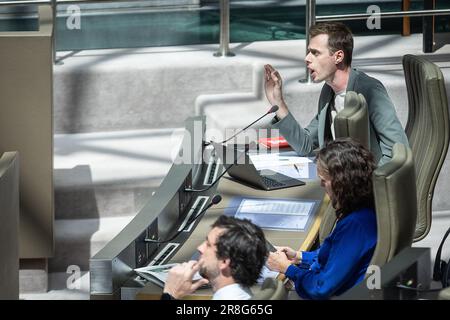 Brüssel, Belgien. 21. Juni 2023. Jos D'Haese VON PVDA, abgebildet auf einer Plenartagung des flämischen Parlaments am Mittwoch, den 21. Juni 2023 in Brüssel. BELGA FOTO JAMES ARTHUR GEKIERE Kredit: Belga News Agency/Alamy Live News Stockfoto