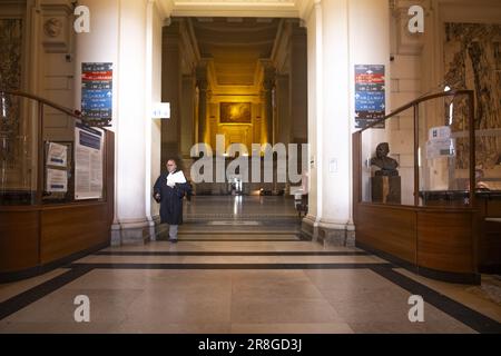 Brüssel, Belgien. 21. Juni 2023. Abbildung zeigt einen leeren Saal im Justizpalast in Brüssel, Mittwoch, den 21. Juni 2023. BELGA FOTO HATIM KAGHAT Kredit: Belga News Agency/Alamy Live News Stockfoto