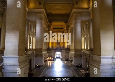 Brüssel, Belgien. 21. Juni 2023. Abbildung zeigt einen leeren Saal im Justizpalast in Brüssel, Mittwoch, den 21. Juni 2023. BELGA FOTO HATIM KAGHAT Kredit: Belga News Agency/Alamy Live News Stockfoto