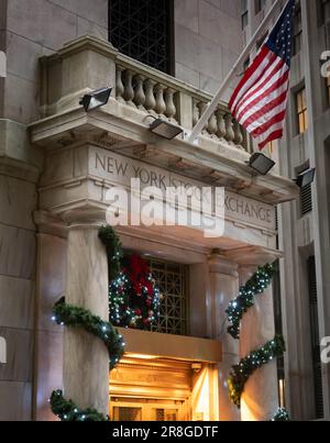 Eintritt zur New Yorker Börse während der Feiertage. Stockfoto