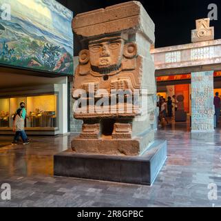 Im Azteken-Ausstellungsraum, National Museum of Anthropology, Mexiko-Stadt, Mexiko Stockfoto